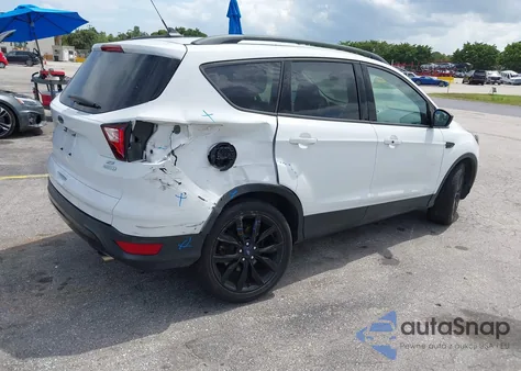 2019 Ford Escape Se z USA, uszkodzony, nr VIN 1FMCU0GD8KUC52628